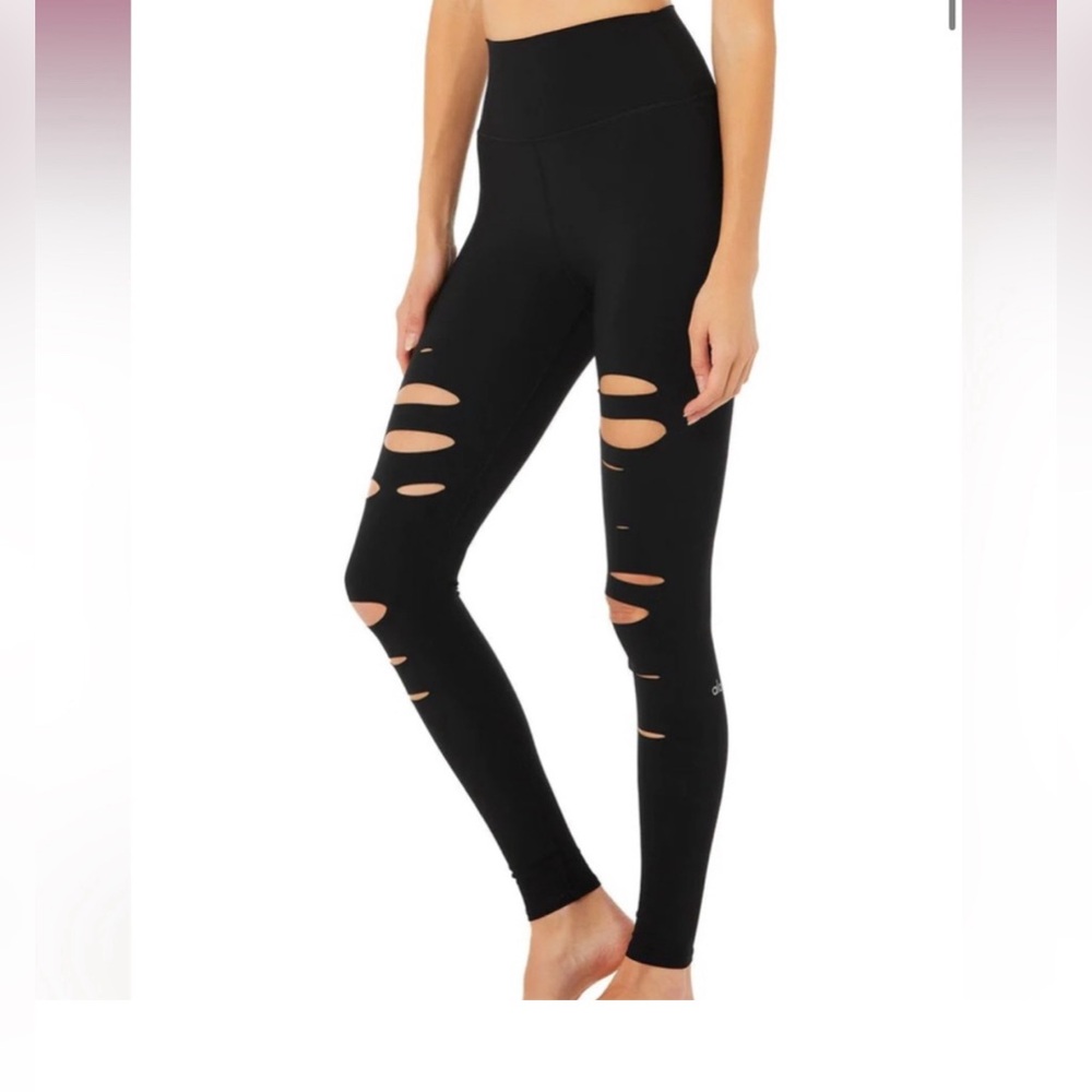 Alo - high waisted ripped warrior legging size small